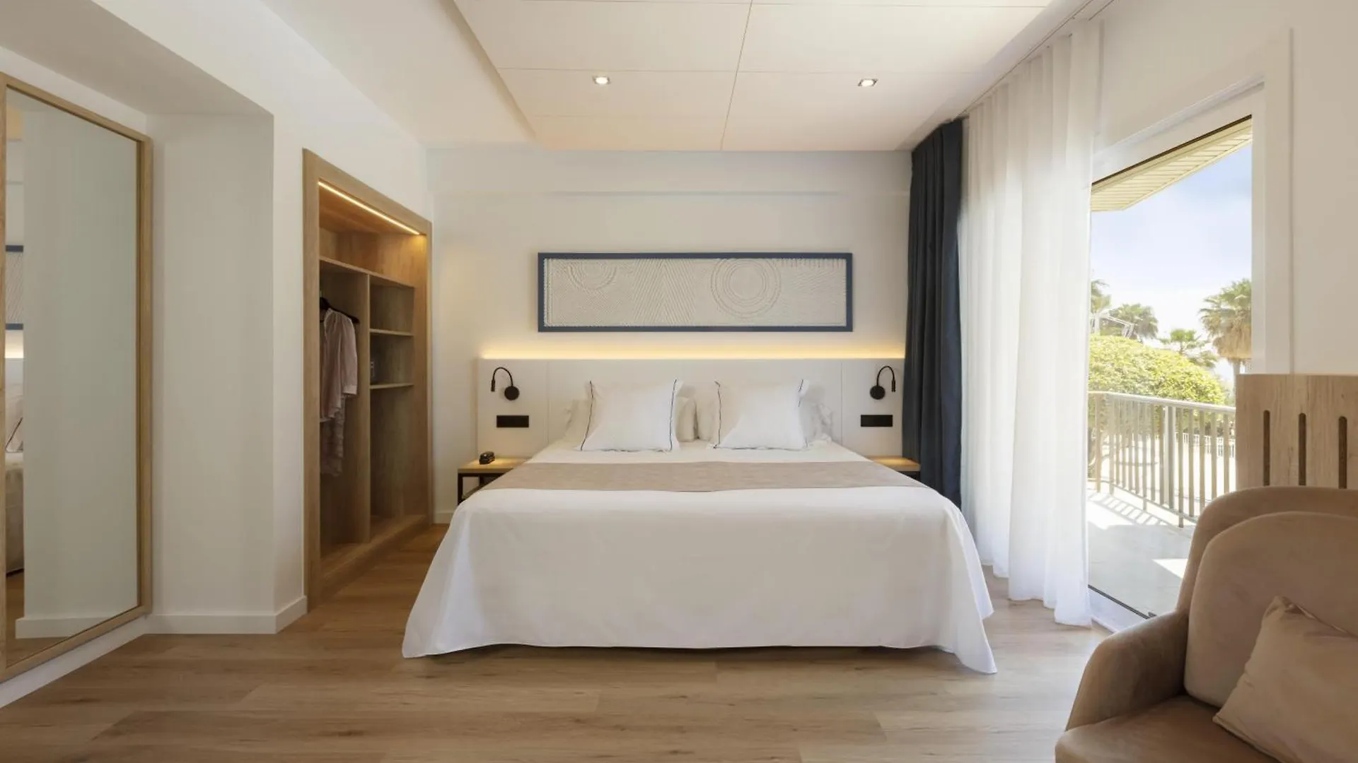 Hotel Rovira Cambrils 3*,