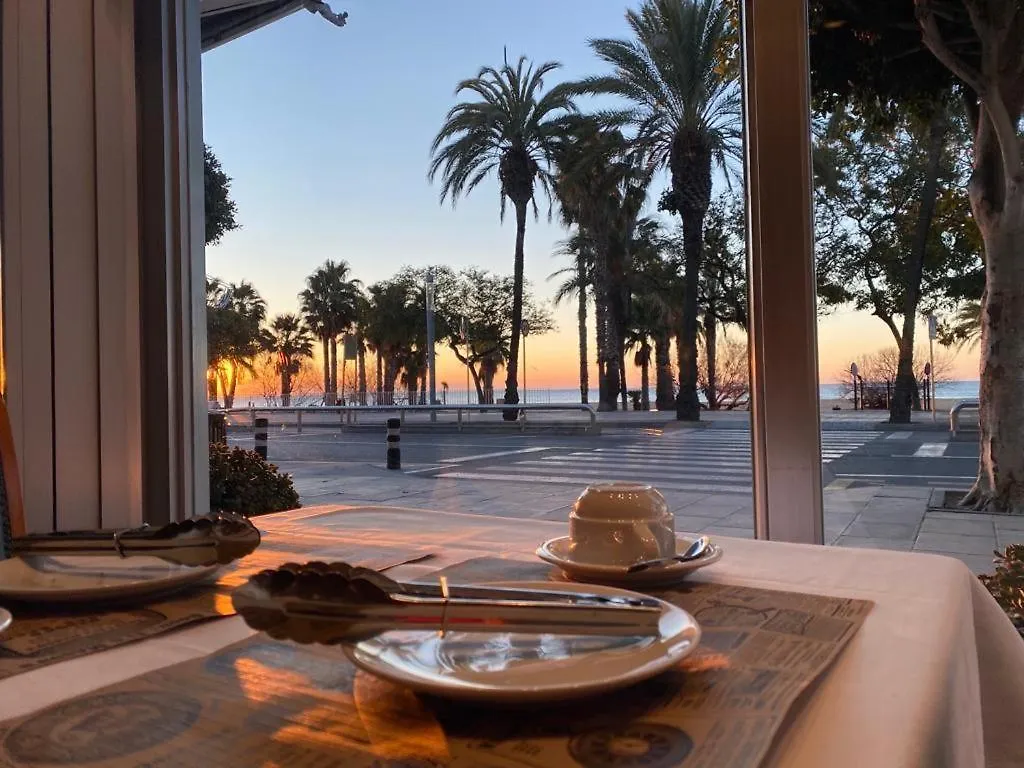 Hotel Rovira Cambrils 3*,  Spagna